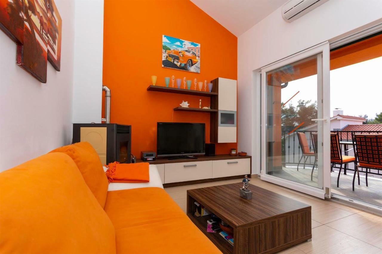 Seafront Apartment Soline With Seaview Exterior photo